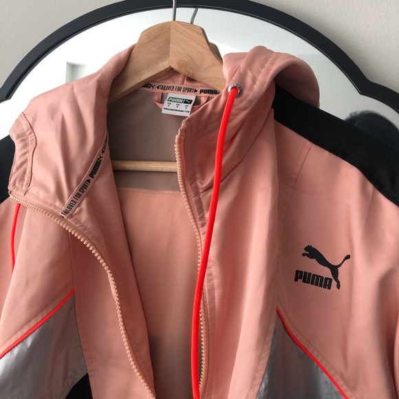 NWT PUMA JACKET WITH REFLECTORS - Picture 3 of 7